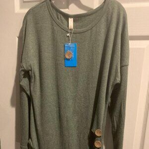 YINCRO Women Green Pullover Top w/Button Detail LS Size Large NWT